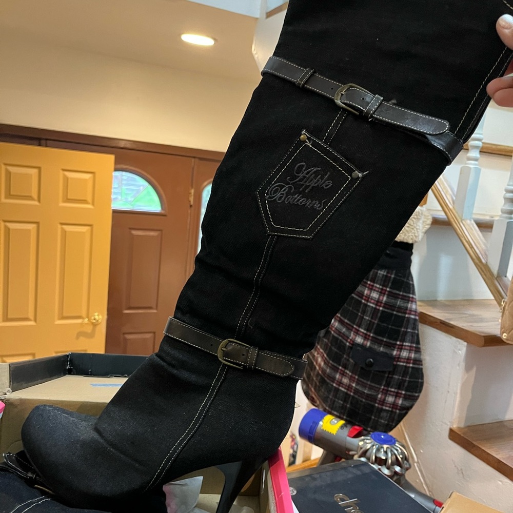 Apple bottom jeans knee high 3 inch heel